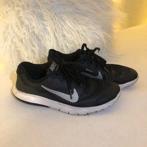 Nike Flex Experience RN 4